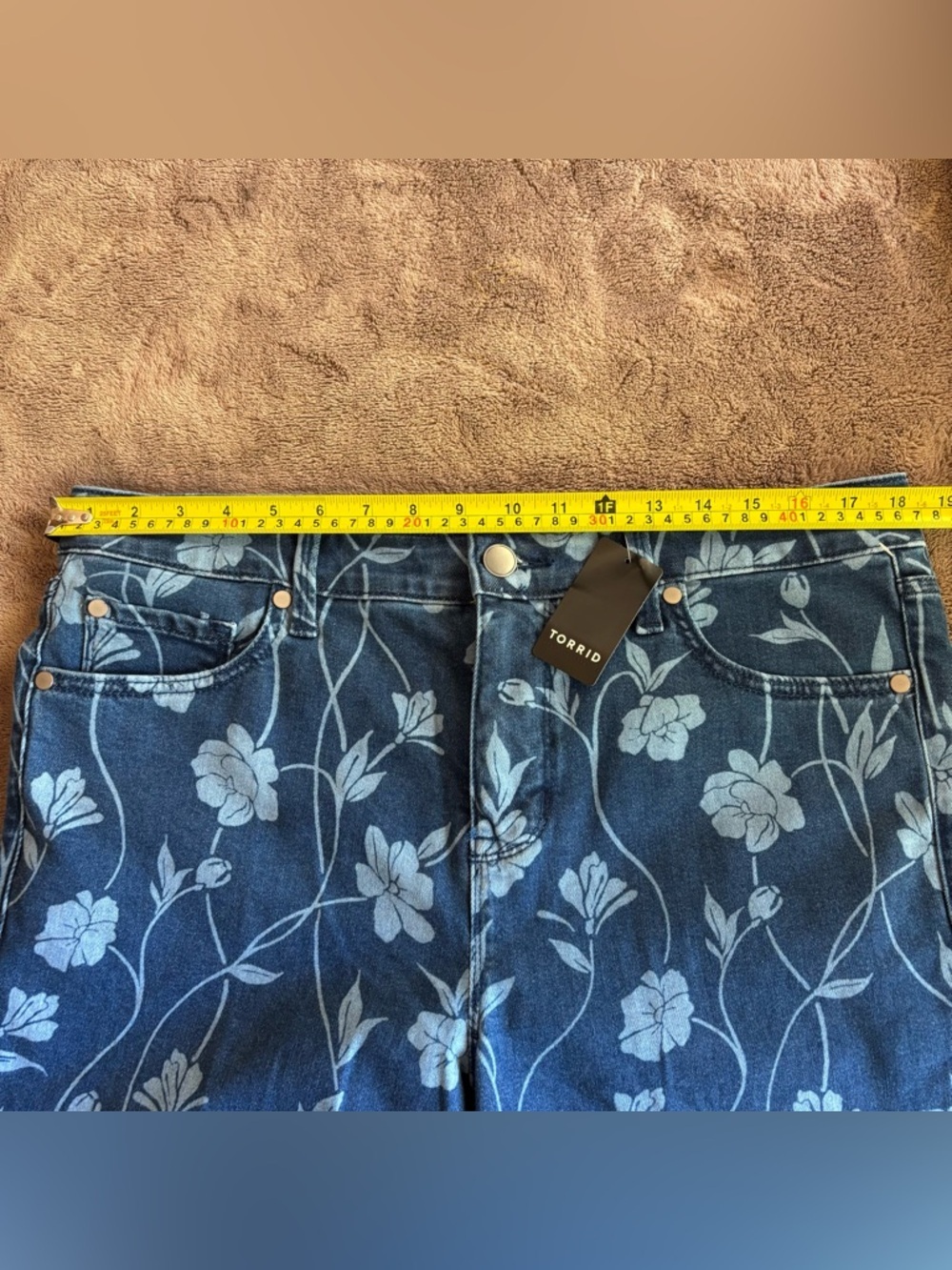 Torrid Belle Isle Aquinnah High Rise Flare Ankle Floral Jeans Blue 10 Tall NWT - Picture 7 of 13